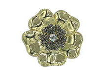 Load image into Gallery viewer, Sakura Gold Metal Brooch