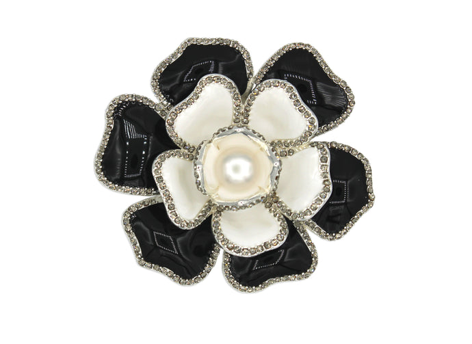 Gardenia Black Contrast Brooch